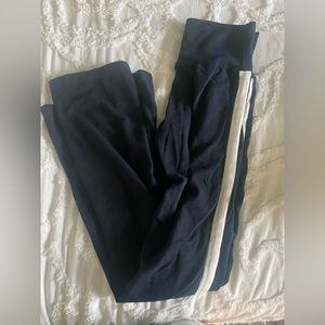 brandy melville flare leggings one size navy blue